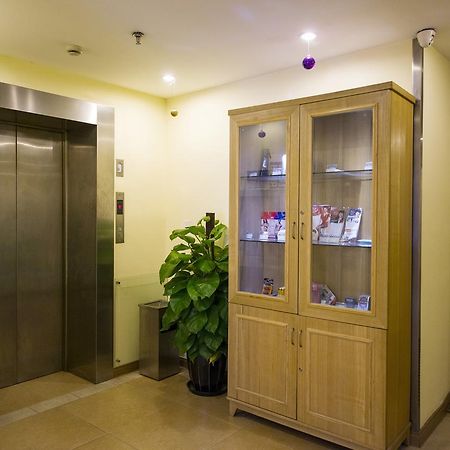 Home Inn Shanghai Hongqiao Terminal Jinshajiang Road Changfeng Eksteriør bilde